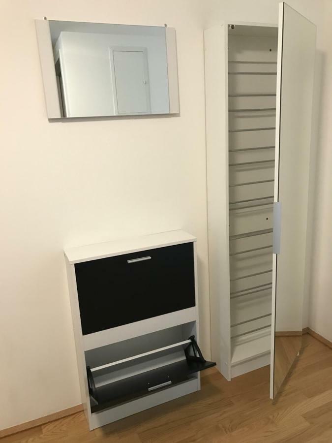 Apartment With Parking On Premise Viena Exterior foto