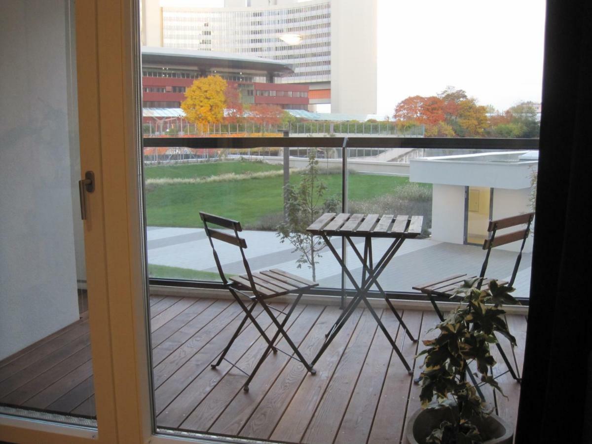 Apartment With Parking On Premise Viena Exterior foto